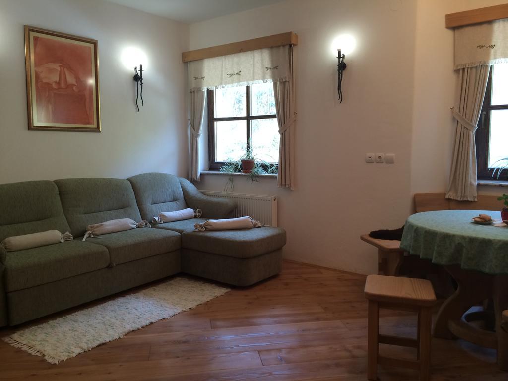 Apartments Pod Macesnovo Streho Solcava Phòng bức ảnh