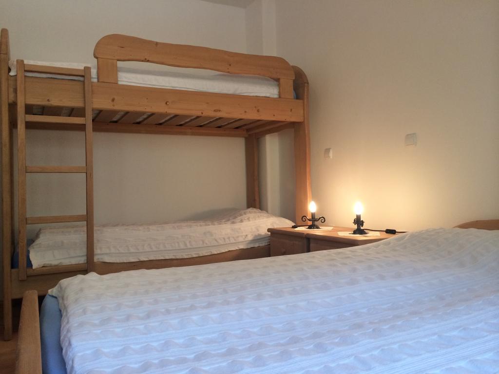 Apartments Pod Macesnovo Streho Solcava Phòng bức ảnh