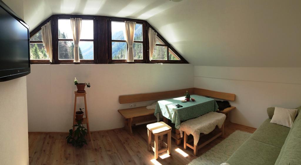 Apartments Pod Macesnovo Streho Solcava Ngoại thất bức ảnh